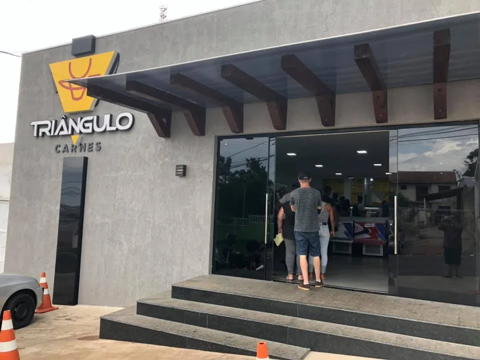 Fachada da Triângulo Carnes — Boa Vista